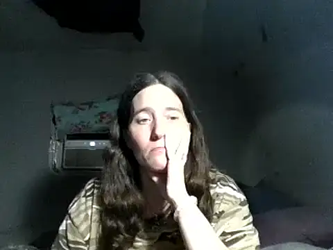 Mini83 online show from June 3, 2026, 6:57 pm