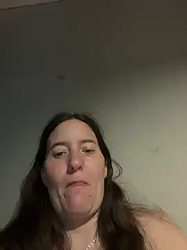 Mini83 online show from July 9, 2026, 7:51 pm