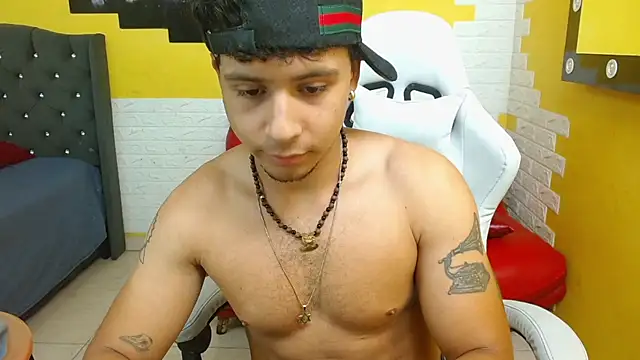 jbarto  online show from May 11, 2026, 1:22 am