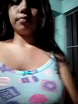 Snapshot of Pervertida15 chatting on May 8, 2026, 2:06 am Pervertida15 online show from May 8, 2026, 2:06 am