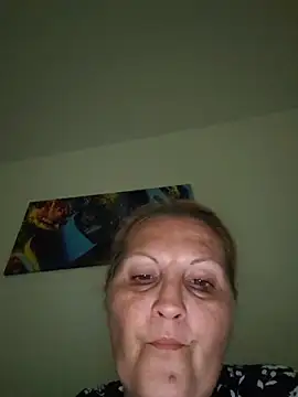 Snapshot of Divineblond chatting on June 6, 2026, 9:08 pm Divineblond online show from June 6, 2026, 9:08 pm