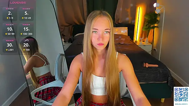 Milana Sorrento online show from June 17, 2026, 12:57 am