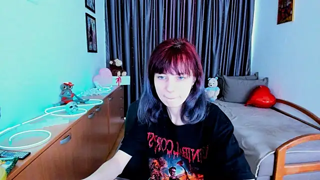 Snapshot of MiniLysii chatting on June 6, 2026, 5:34 am MiniLysii online show from June 6, 2026, 5:34 am