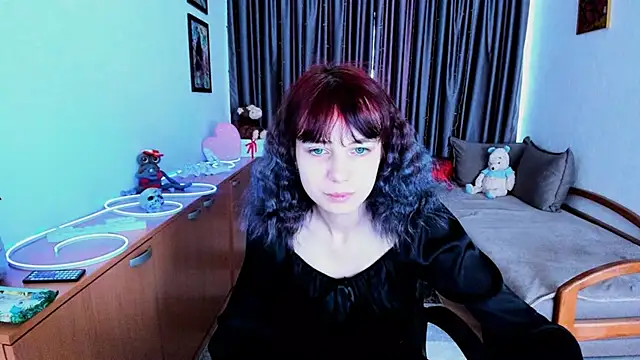 Snapshot of MiniLysii chatting on June 11, 2026, 6:11 am MiniLysii online show from June 11, 2026, 6:11 am