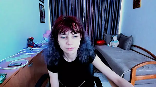 Snapshot of MiniLysii chatting on June 12, 2026, 5:50 am MiniLysii online show from June 12, 2026, 5:50 am
