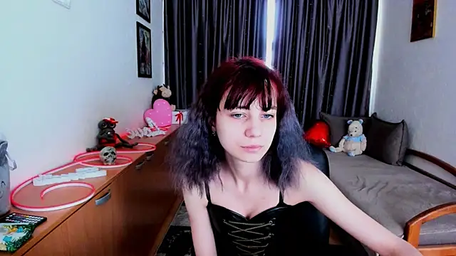Snapshot of MiniLysii chatting on June 13, 2026, 5:38 am MiniLysii online show from June 13, 2026, 5:38 am