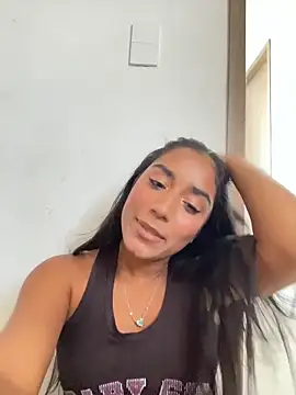 Snapshot of SaryJonex chatting on May 10, 2026, 4:34 pm SaryJonex online show from May 10, 2026, 4:34 pm