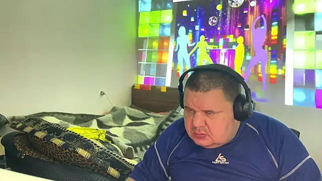 chubby daddy online show from April 28, 2026, 2:27 am