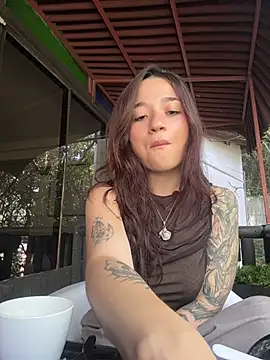 Charlotte Rossee online show from July 22, 2026, 1:47 pm