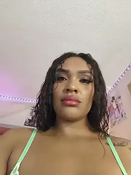 Snapshot of allycharlotte chatting on July 24, 2026, 12:08 am allycharlotte online show from July 24, 2026, 12:08 am