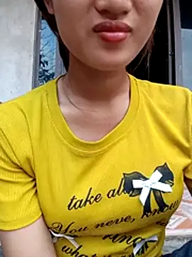 Rosie LoveUU online show from May 20, 2026, 10:43 am