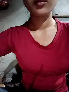 Rosie LoveUU online show from June 7, 2026, 10:46 pm