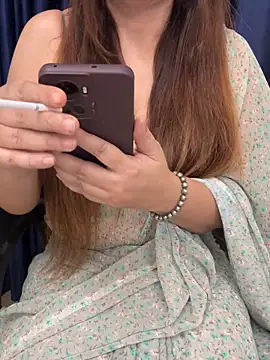 Naughty-Shreenn online show from June 11, 2026, 7:56 pm