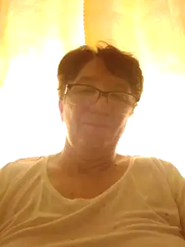 Snapshot of KetQueen101 chatting on May 4, 2026, 11:17 am KetQueen101 online show from May 4, 2026, 11:17 am