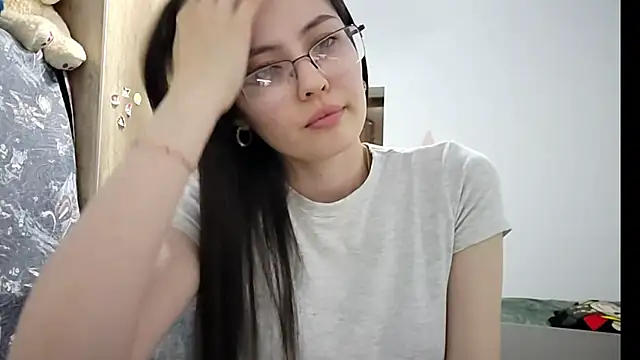 Snapshot of AshleyTropiano chatting on May 13, 2026, 4:26 pm AshleyTropiano online show from May 13, 2026, 4:26 pm