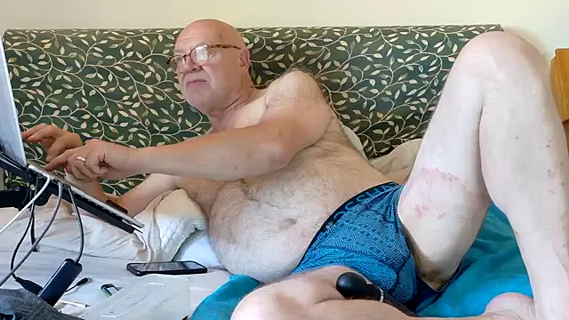 Snapshot of KinkCentral chatting on June 21, 2026, 6:21 pm KinkCentral online show from June 21, 2026, 6:21 pm