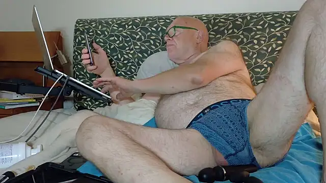 Snapshot of KinkCentral chatting on July 15, 2026, 10:26 pm KinkCentral online show from July 15, 2026, 10:26 pm