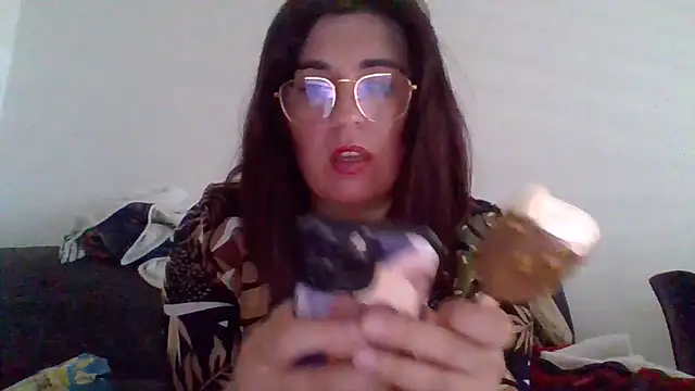 miss16 online show from April 28, 2026, 12:54 pm