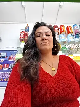 roxana sexy 2026 online show from June 9, 2026, 3:45 pm