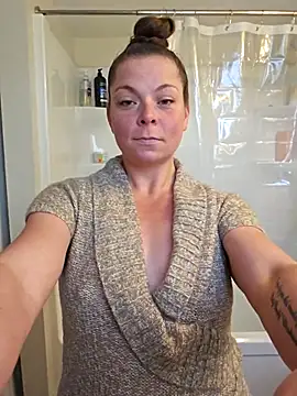 HoneyXoXo71 online show from April 25, 2026, 4:48 pm