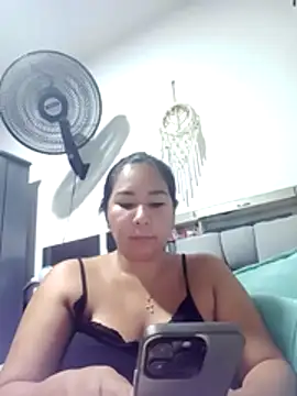 Angelsashaa07 online show from August 5, 2026, 5:43 am