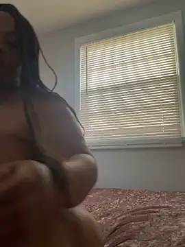 Snapshot of richierichelle chatting on April 24, 2026, 11:56 am richierichelle online show from April 24, 2026, 11:56 am