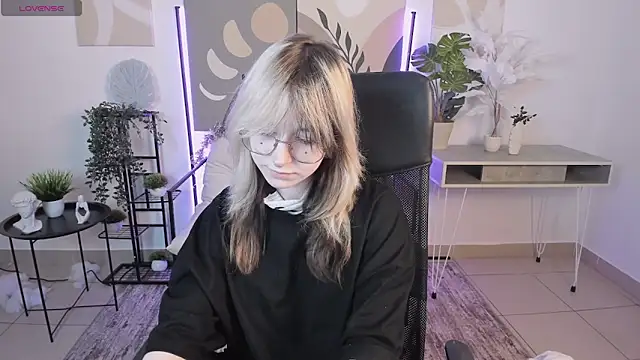 NyxCalderra online show from May 30, 2026, 4:53 am