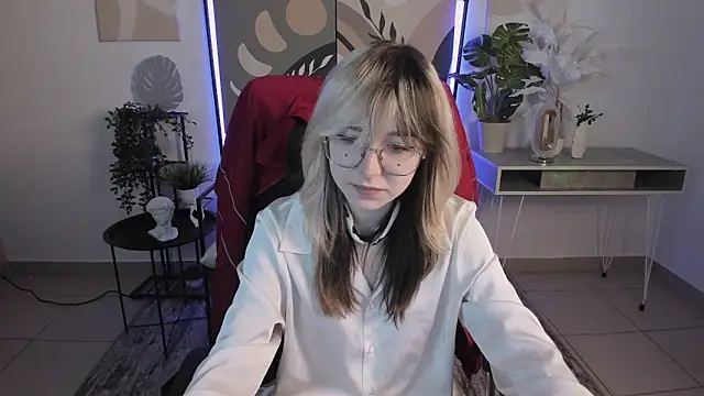 NyxCalderra online show from June 6, 2026, 7:35 am