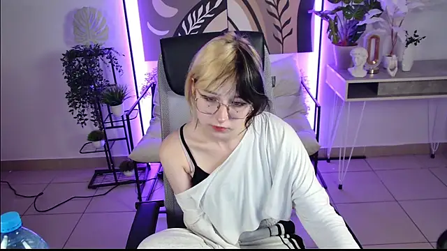 NyxCalderra online show from July 31, 2026, 4:12 am