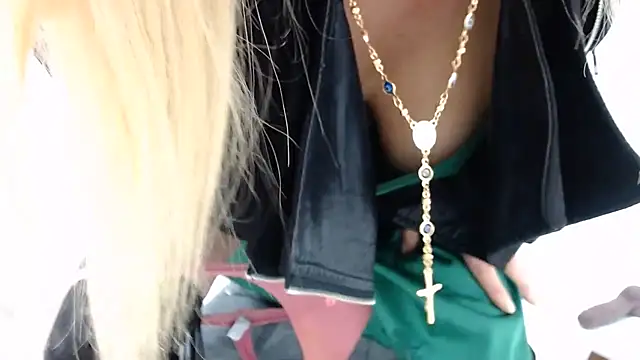 BlondeNatalia online show from June 11, 2026, 11:25 pm