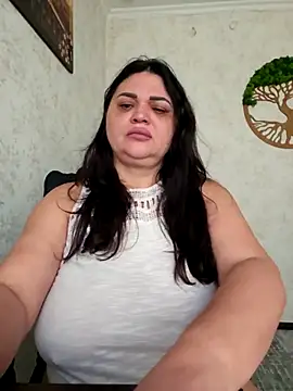 Snapshot of -CUTE-EVVIL- chatting on May 8, 2026, 5:57 am -CUTE-EVVIL- online show from May 8, 2026, 5:57 am