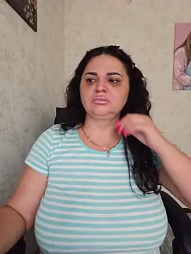 Snapshot of -CUTE-EVVIL- chatting on June 13, 2026, 7:17 am -CUTE-EVVIL- online show from June 13, 2026, 7:17 am