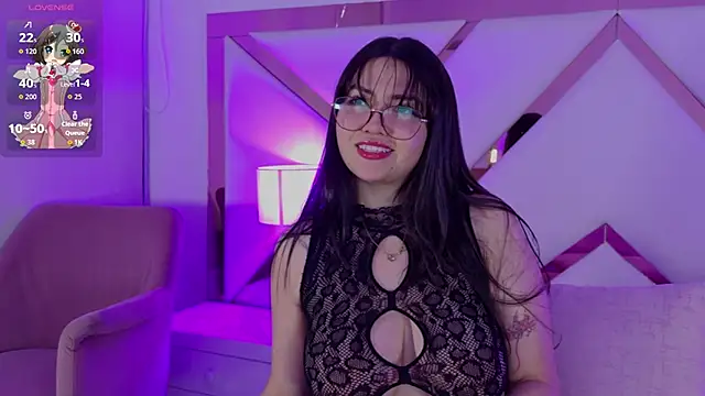 ViolettGreyy online show from June 6, 2026, 9:41 pm