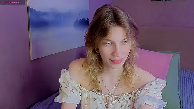 Emily Cartex online show from June 24, 2026, 6:12 am
