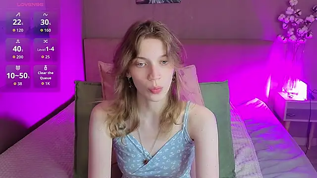 Emily Cartex online show from June 27, 2026, 5:23 am