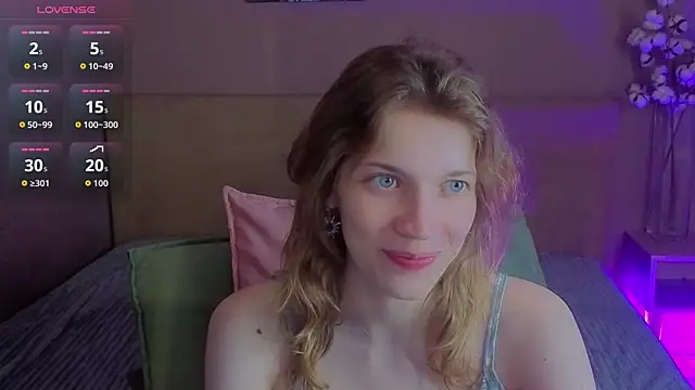 Emily Cartex online show from July 28, 2026, 6:31 am