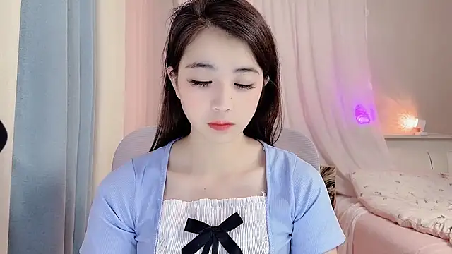 amy-6668 online show from June 9, 2026, 3:18 am