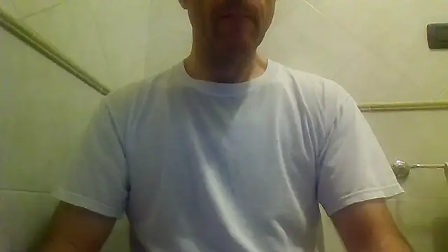 kelper18 online show from May 13, 2026, 5:21 pm