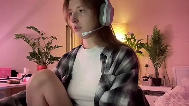 Snapshot of she_tora69 chatting on July 29, 2026, 12:20 am she tora69 online show from July 29, 2026, 12:20 am