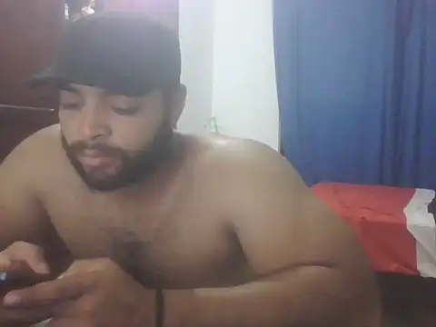 Snapshot of Bearmachin chatting on May 15, 2026, 2:40 am Bearmachin online show from May 15, 2026, 2:40 am