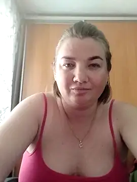 MiyaOlliver online show from May 8, 2026, 2:33 pm