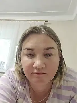 MiyaOlliver online show from July 10, 2026, 3:14 pm