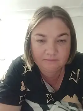 MiyaOlliver online show from August 9, 2026, 7:57 am