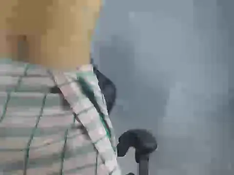 JHOANpss online show from May 2, 2026, 2:05 am