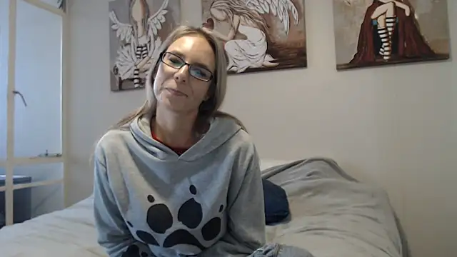 blondiesin50 online show from July 14, 2026, 1:17 pm
