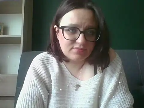 sensual paris online show from May 5, 2026, 5:26 am