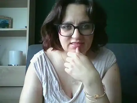 sensual paris online show from July 3, 2026, 5:25 am