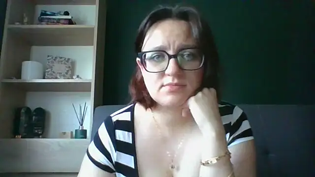 sensual paris online show from July 28, 2026, 5:25 am