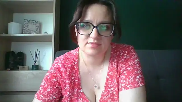 sensual paris online show from August 5, 2026, 5:21 am