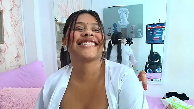 Valeria Voss online show from June 5, 2026, 6:52 am